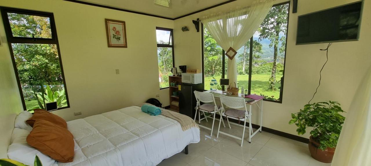 Koi Room Quesada  المظهر الخارجي الصورة